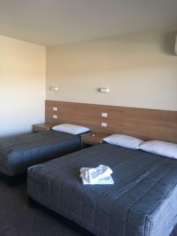 Rainbow Motel Kowen Eksteriør bilde